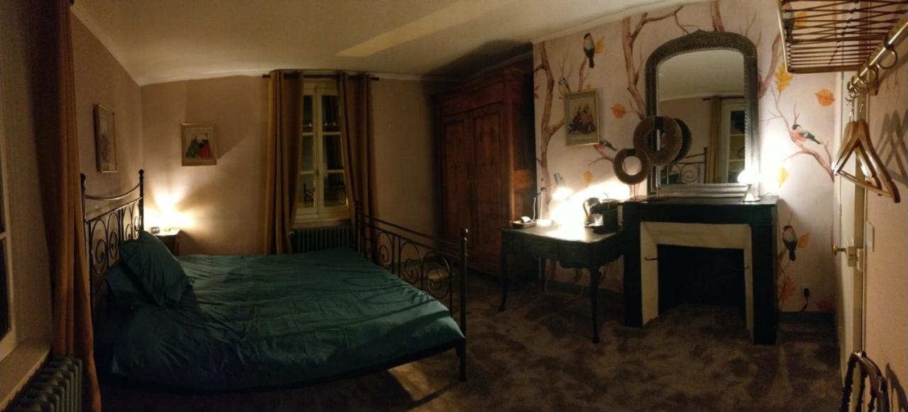 Le Grand Barrois Bed & Breakfast Crecy-la-Chapelle Exterior photo